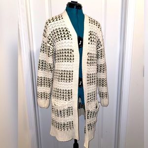 SIENNA SKY Cardigan